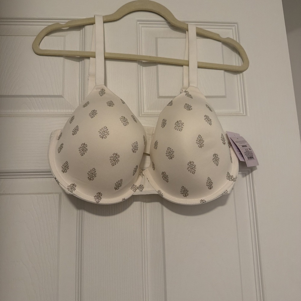 Auden Woman's Under-Wire Bra Size 38DDD NEW WITH TAGS
